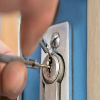 B&B LOCKSMITH SERVICES