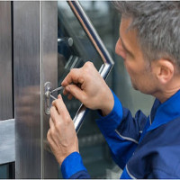 EW LOCKSMITHS