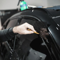 Car Window Tinting Dubai – Heat Rejection & Privacy Solutions