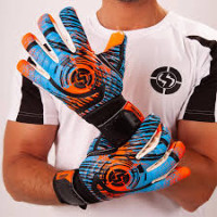 What are the best goalkeeper gloves for beginners?
